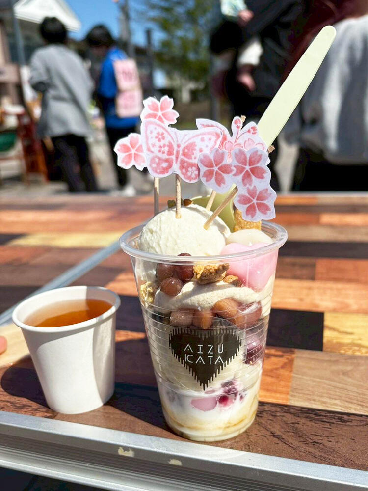 雪白結びそばパフェ