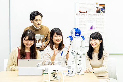社会情報学科学生写真