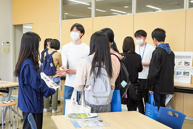 学科紹介ブース（新宿）